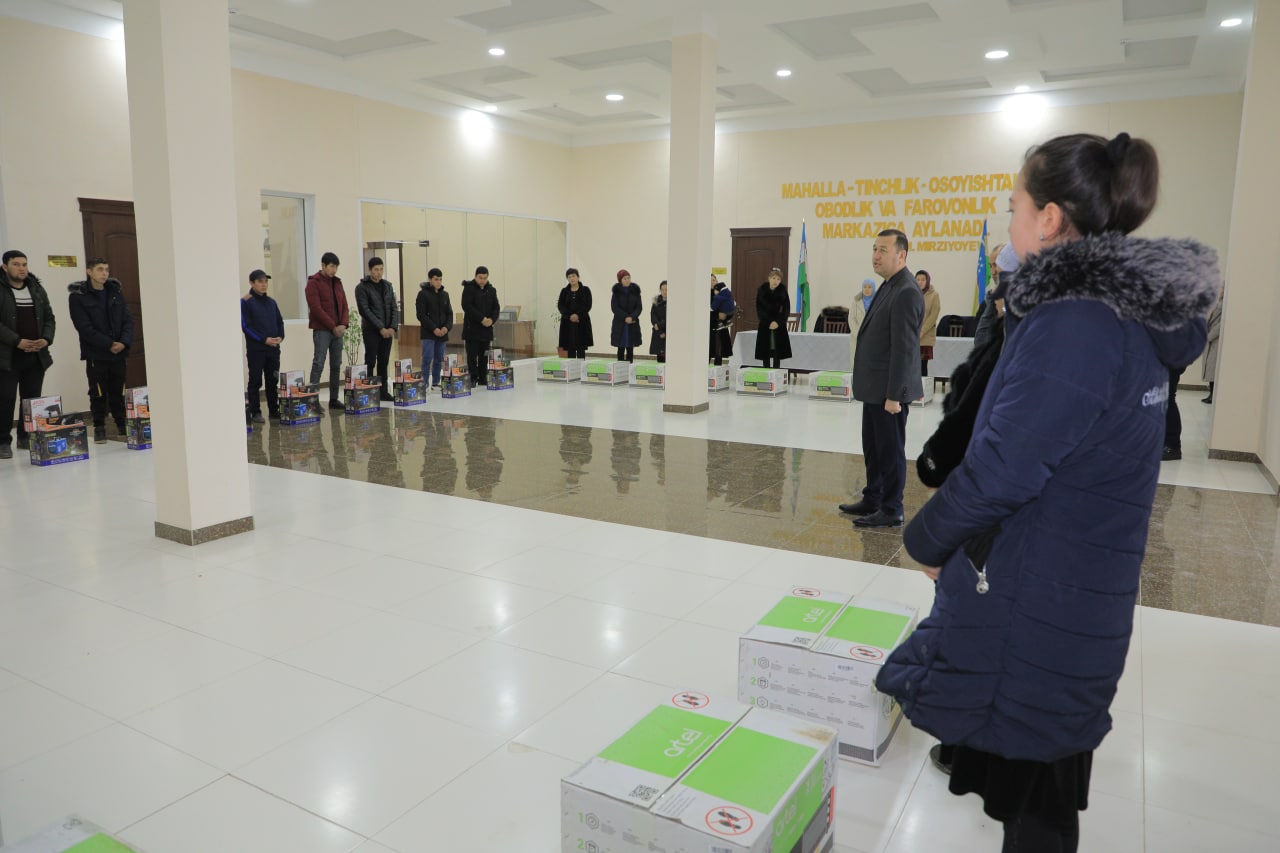 32 NAFAR YoShLARGA SUBSIDIYa ASOSIDA MEHNAT QUROLLARI TOPShI