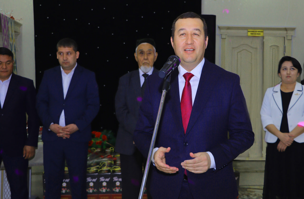 Amudaryo tuman hokimi Cultonboy Yoʻldashevning 8-mart – Xalq