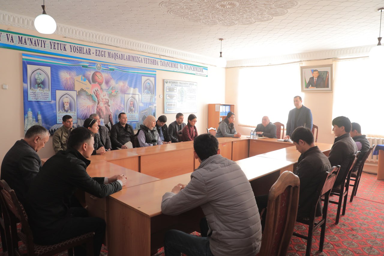 QIPChOQLIK YoShLAR BILAN TUMAN HOKIMINING UChRAShUVI SAMIMIY