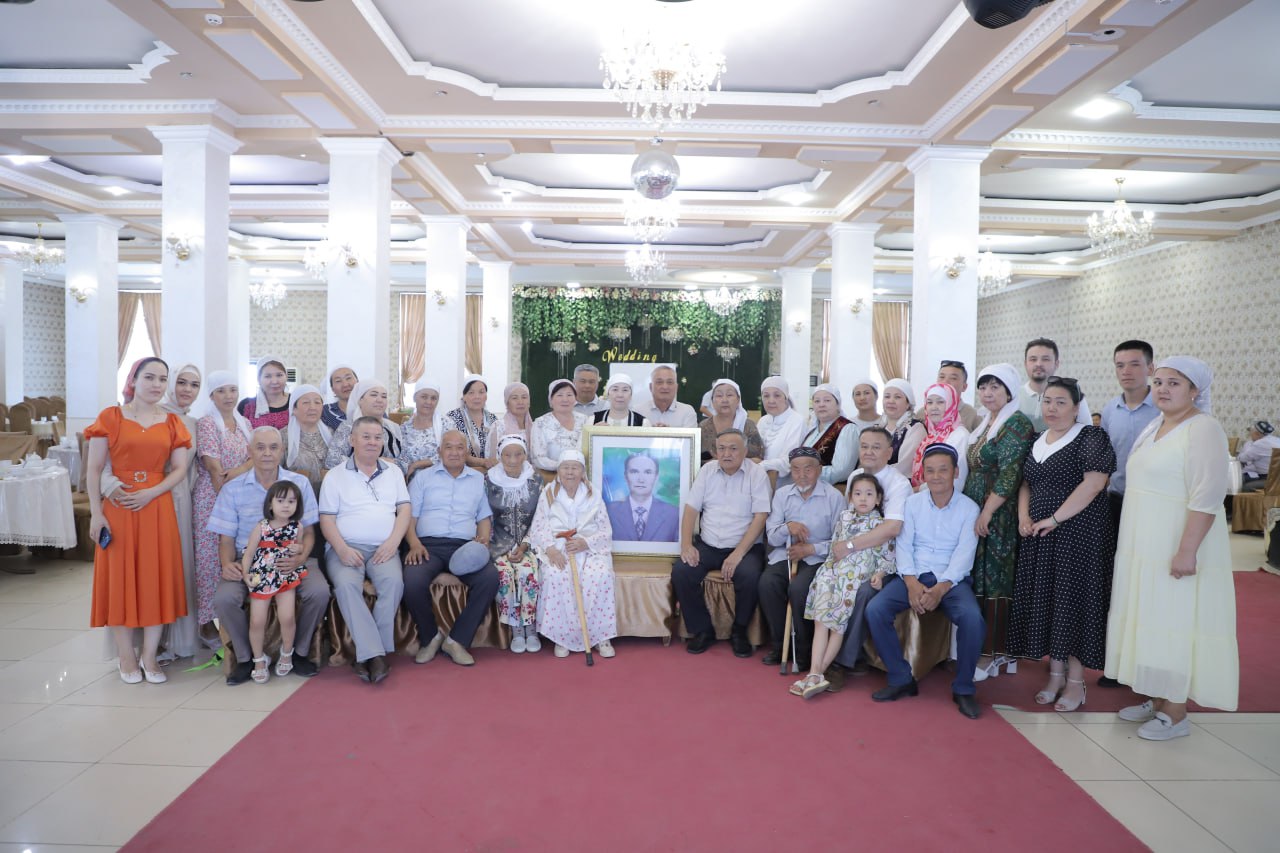 ХОТИРАЛАРДА МАНГУ ЯШАЁТГАН ФИДОЙИ УСТОЗ