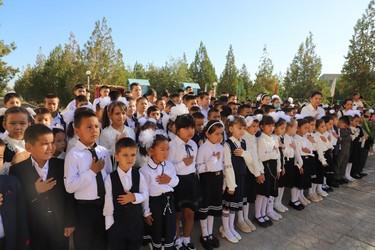 MAKTABLARDA BIRINChI QOʻNGʻIROQ SADOLARI YaNGRADI