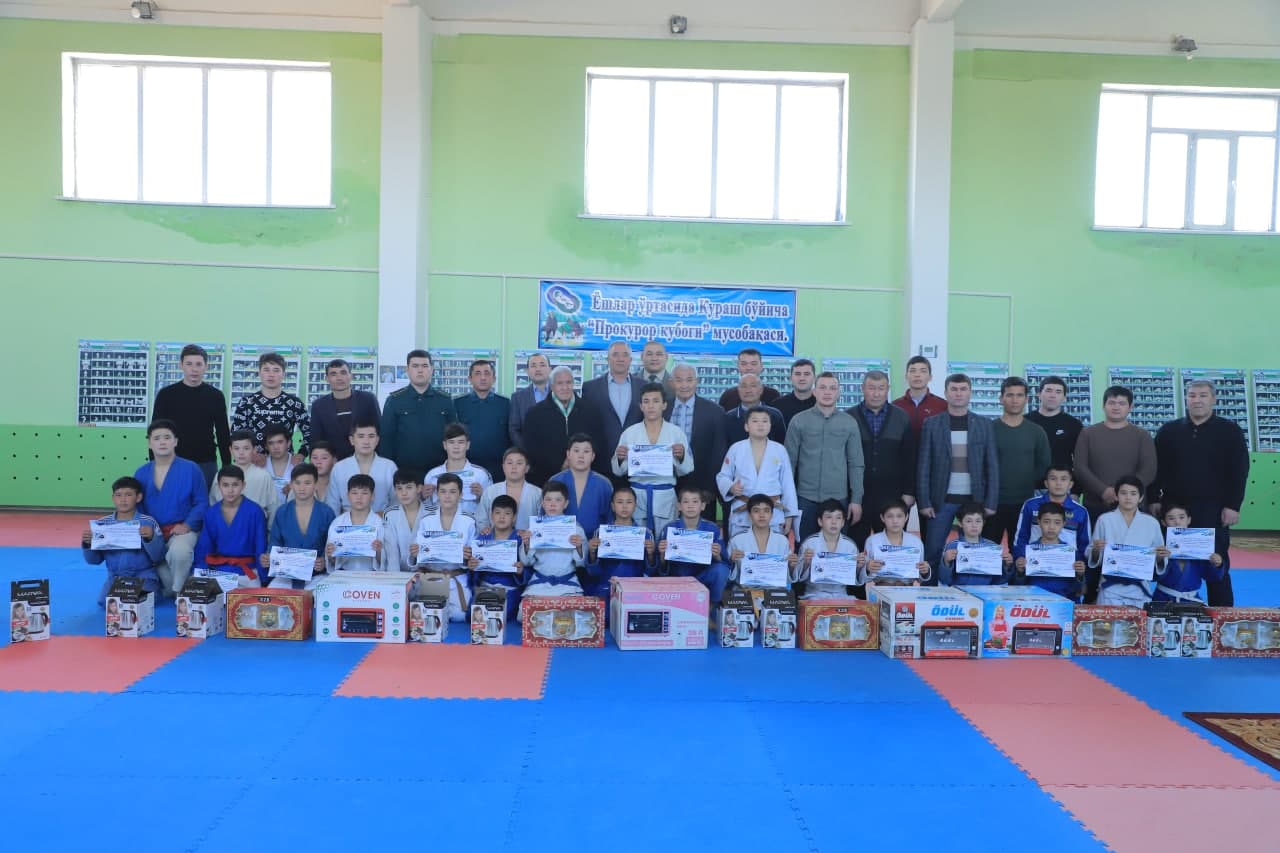 “СПОРТНИ СЕВ, СПОРТ БИЛАН ЯША!” ШИОРИ ОСТИДА МУСОБАҚАЛАР ЎТК