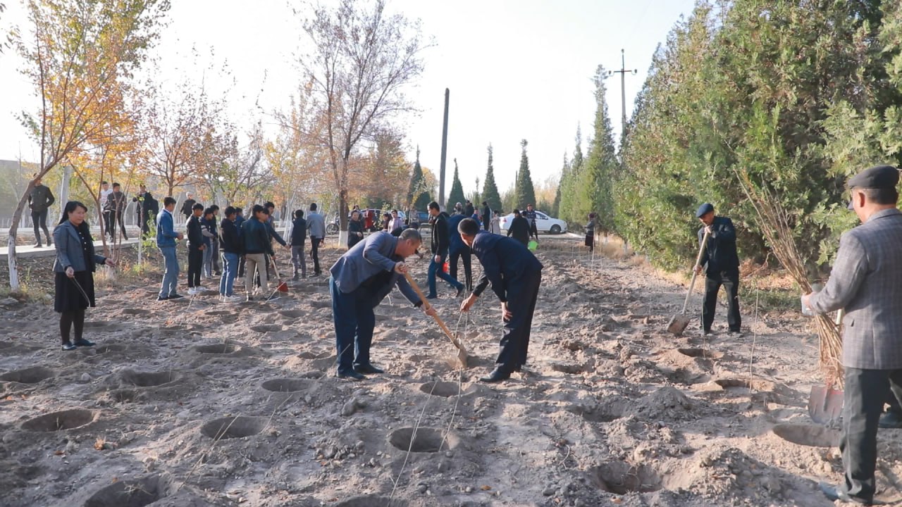 QIPChOQ OVULIDAGI KASB-HUNAR MAKTABIDA “YaShIL MAKON” UMUMMI