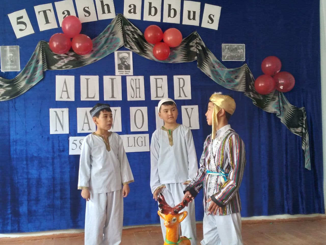 MAKTABDA NAVOIYXONLIK KEChASI OʻTKAZILDI