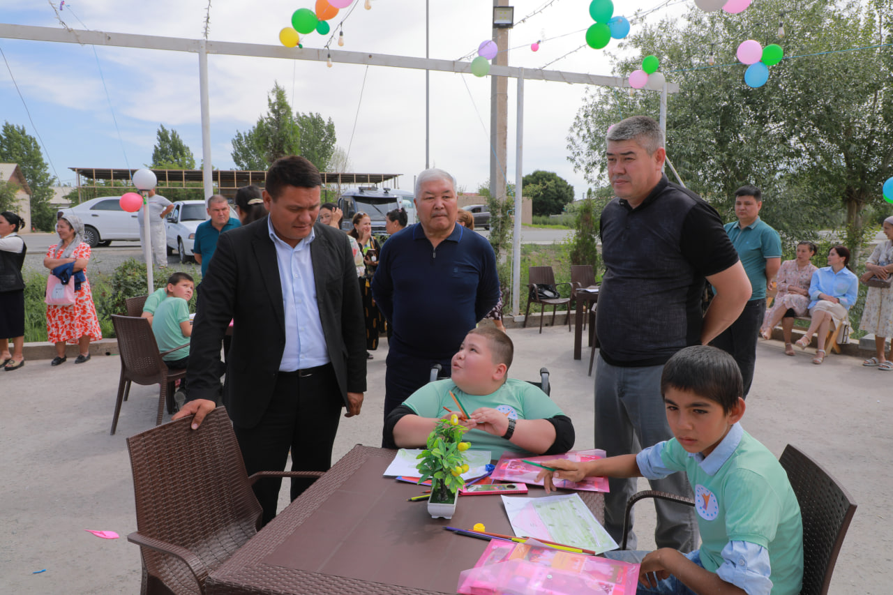 Nogironligi boʻlgan bolalar ishtirokida “Maftunkor ranglar jilosi” nomli tadbir oʻtkazildi