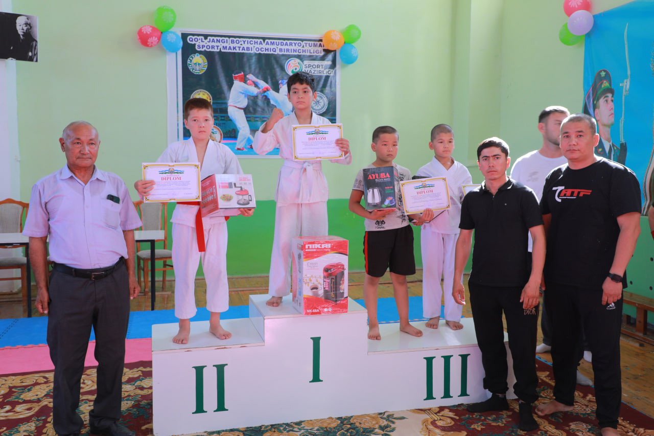 Спортнинг қўл жанги тури бўйича ҳоким соврини учун ўсмирлар 