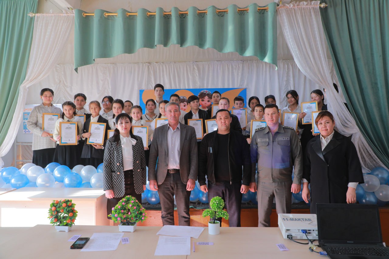11-sonli maktabda Bolalar harakati sardorlarining maktab aʼz