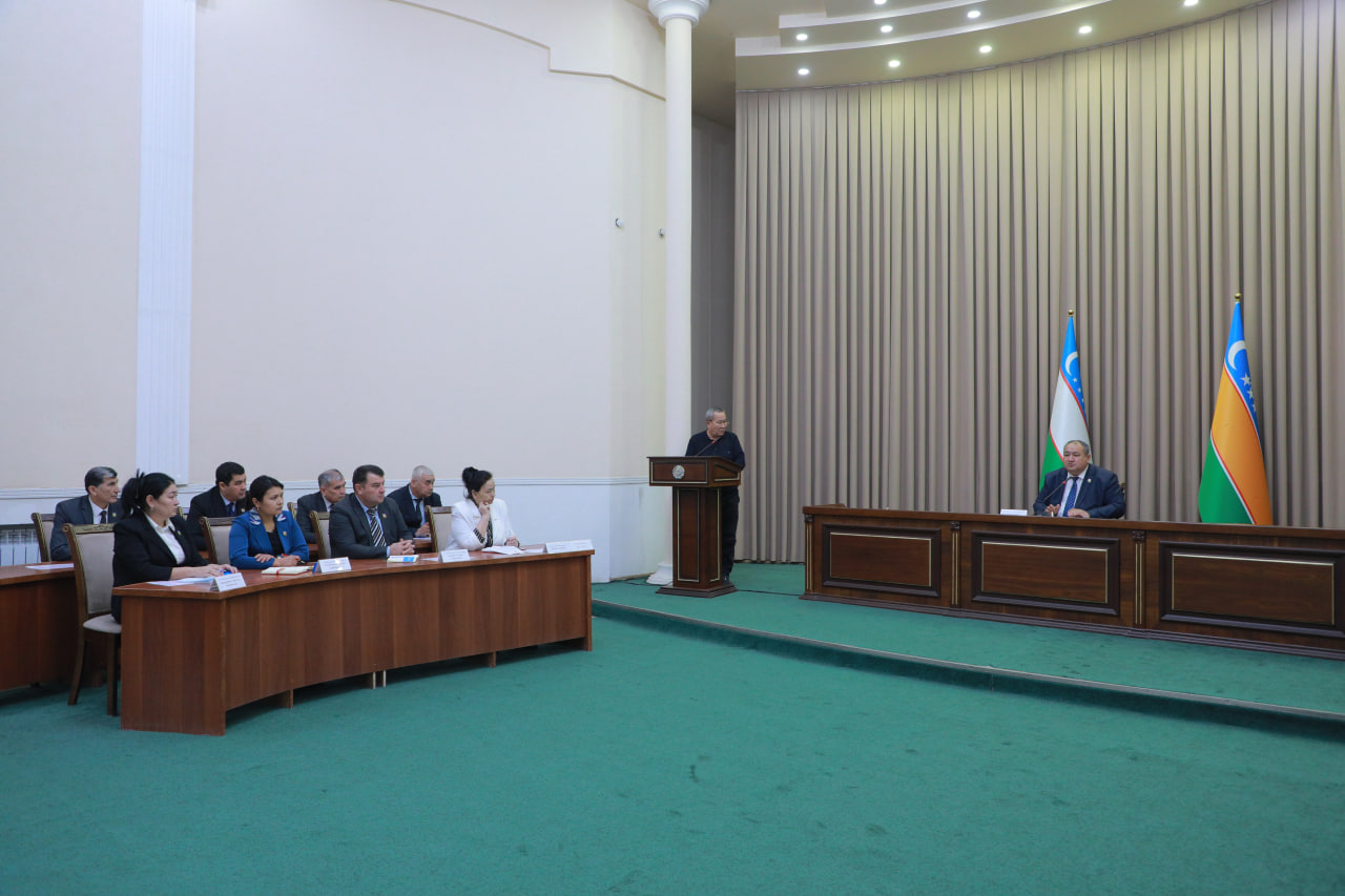 Халқ депутатлари Амударё тумани Кенгашининг учинчи сессияси 