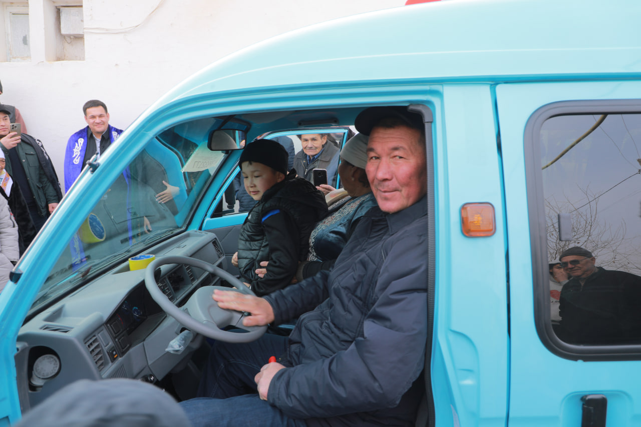 Бештомлик оила кир ювиш машинаси харид қилиб, "Дамас" автомо