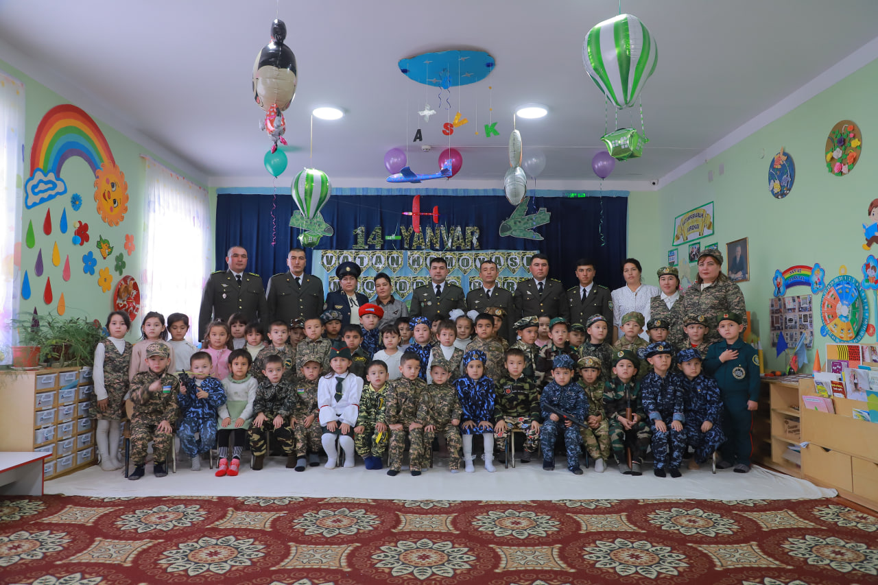 22-sonli davlat maktabgacha taʼlim tashkilotida Vatan himoya