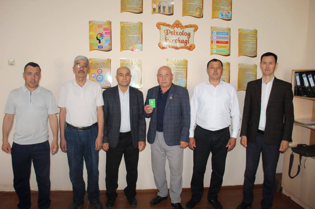 Fidoyi ustoz xizmatlari munosib eʼtirof etildi