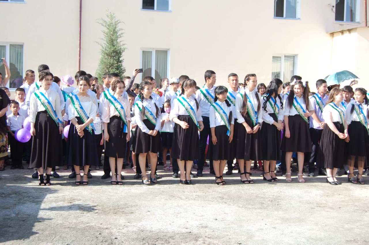 MAKTABDA SOʻNGGI QOʻNGʻIROQ TADBIRI OʻTKAZILDI