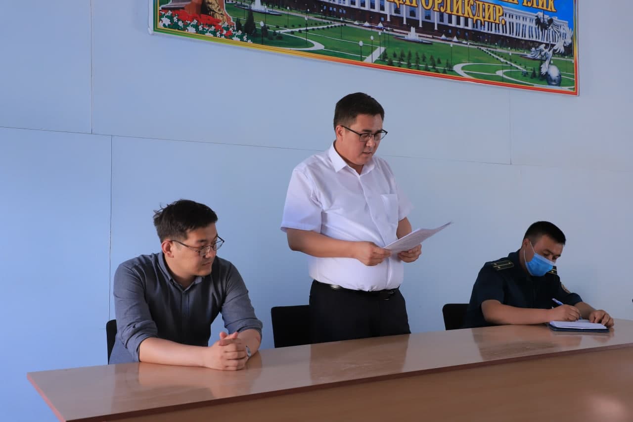 Суд раиси Беш овул маҳалласи фаоллари билан учрашди