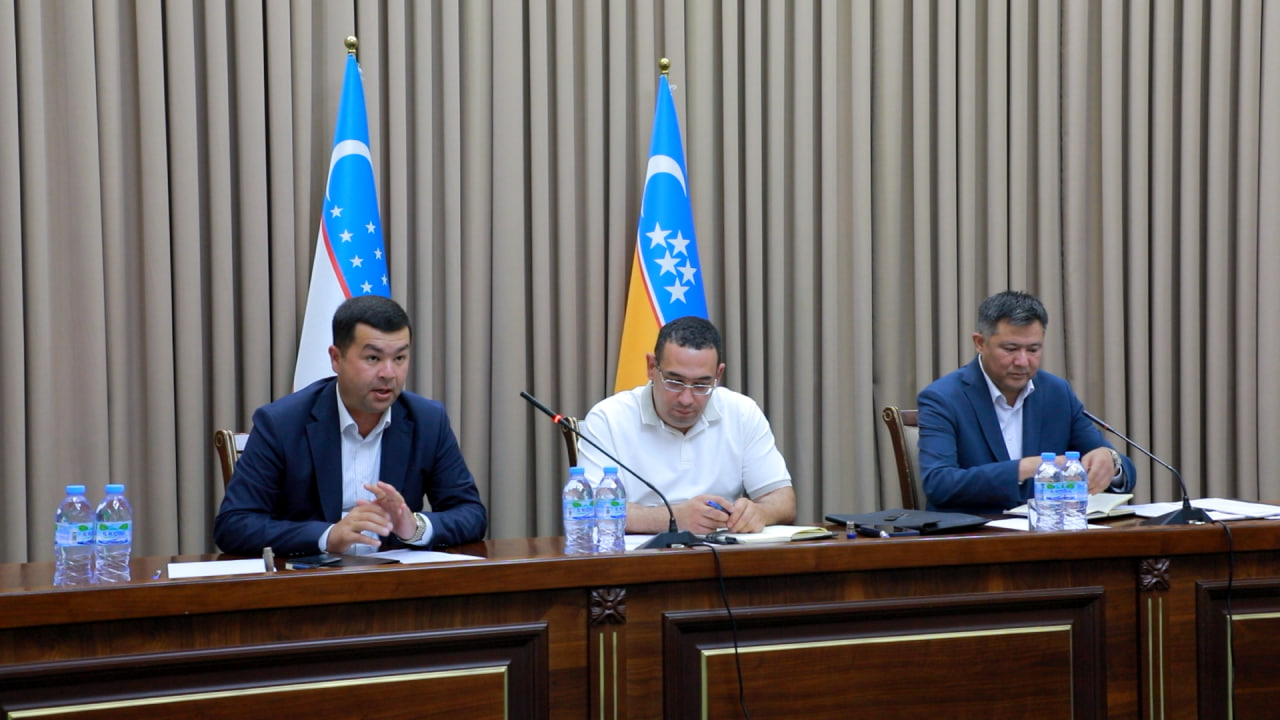 Амударё туманида тадбиркорлар билан очиқ мулоқот бўлиб ўтди