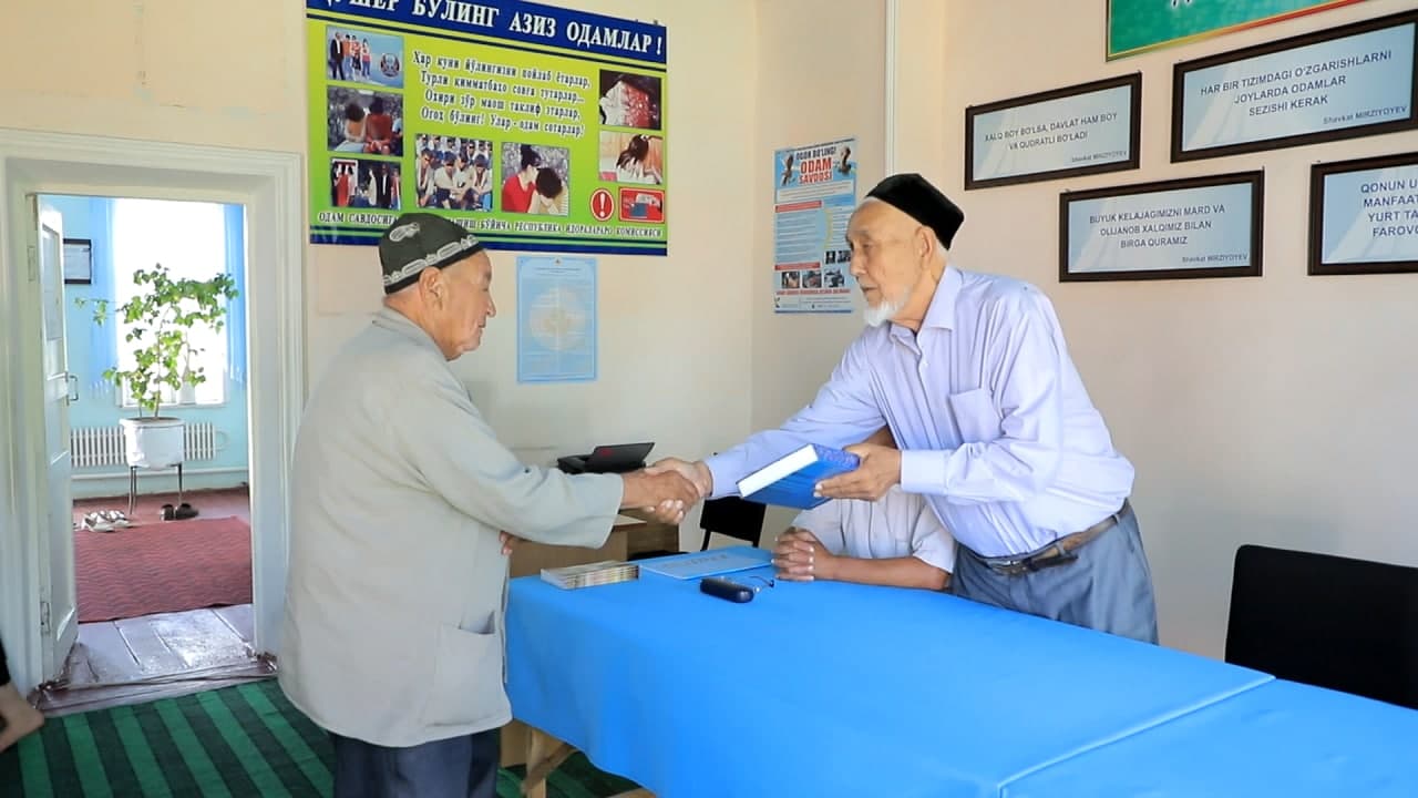 "MAShAQQATLARDA TOBLANGAN UMR" KITOBINING TAQDIMOTI BOʻLIB O