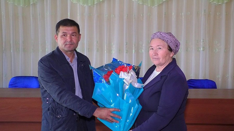 EL-YuRT HURMATIGA SAZOVOR USTOZ