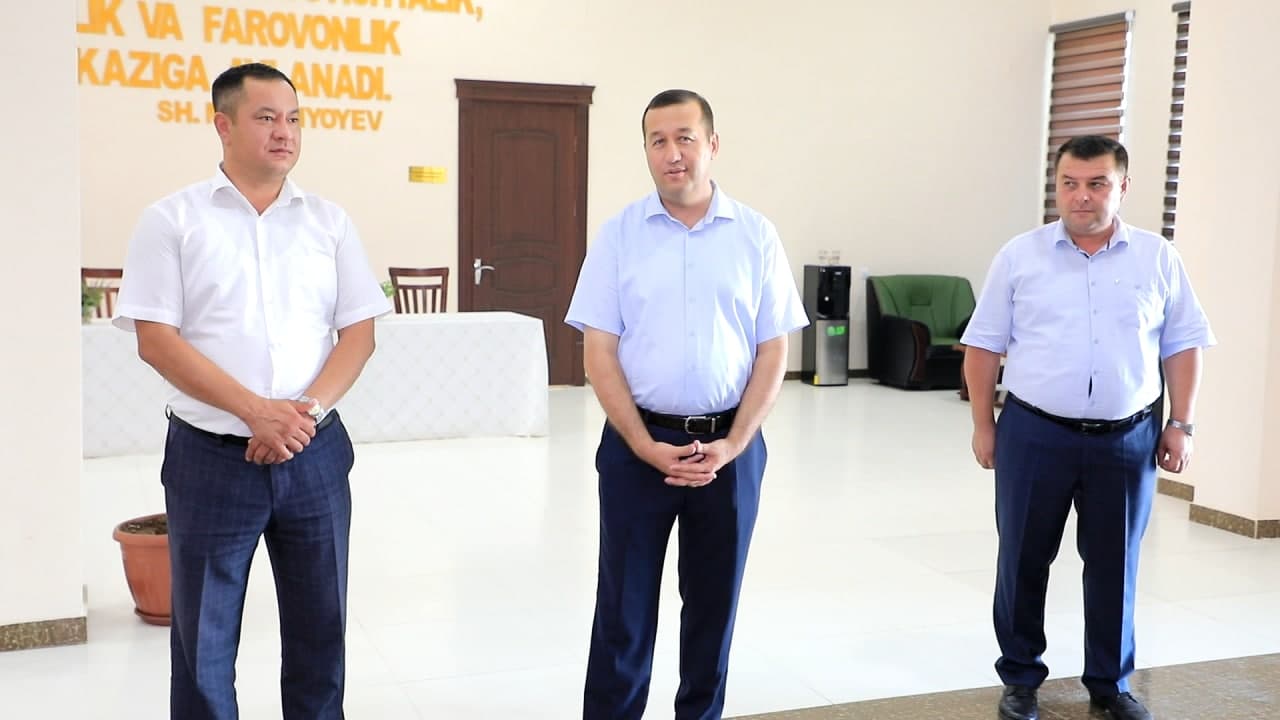 3 та фуқаролар йиғинларига мебель жамланмалари топширилди