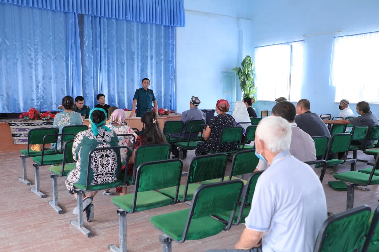 ЙЎЛ-ТРАНСПОРТ ҲОДИСАСИ МАҲАЛЛА ФАОЛЛАРИ ИШТИРОКИДА МУҲОКАМА 
