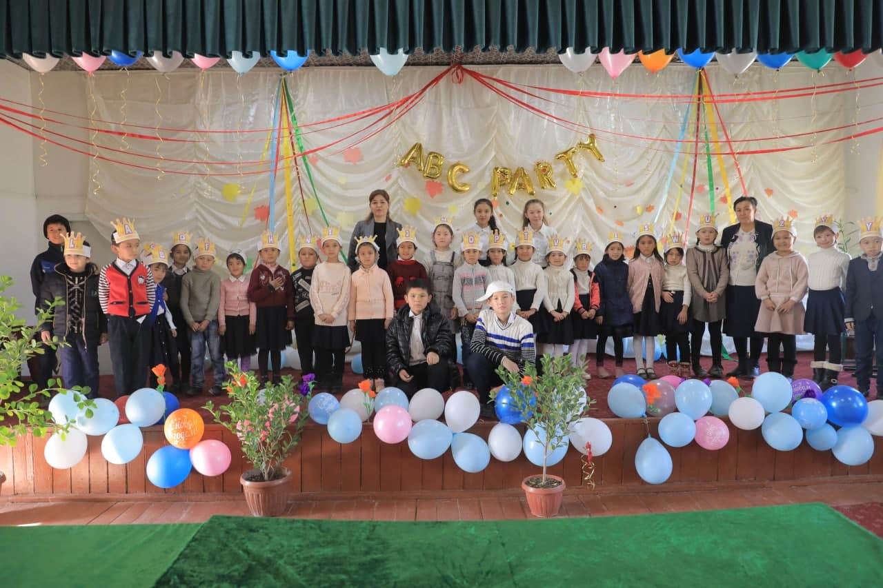 18-sonli maktabda “Harflarni oʻrgandik” deya nomlangan tadbi