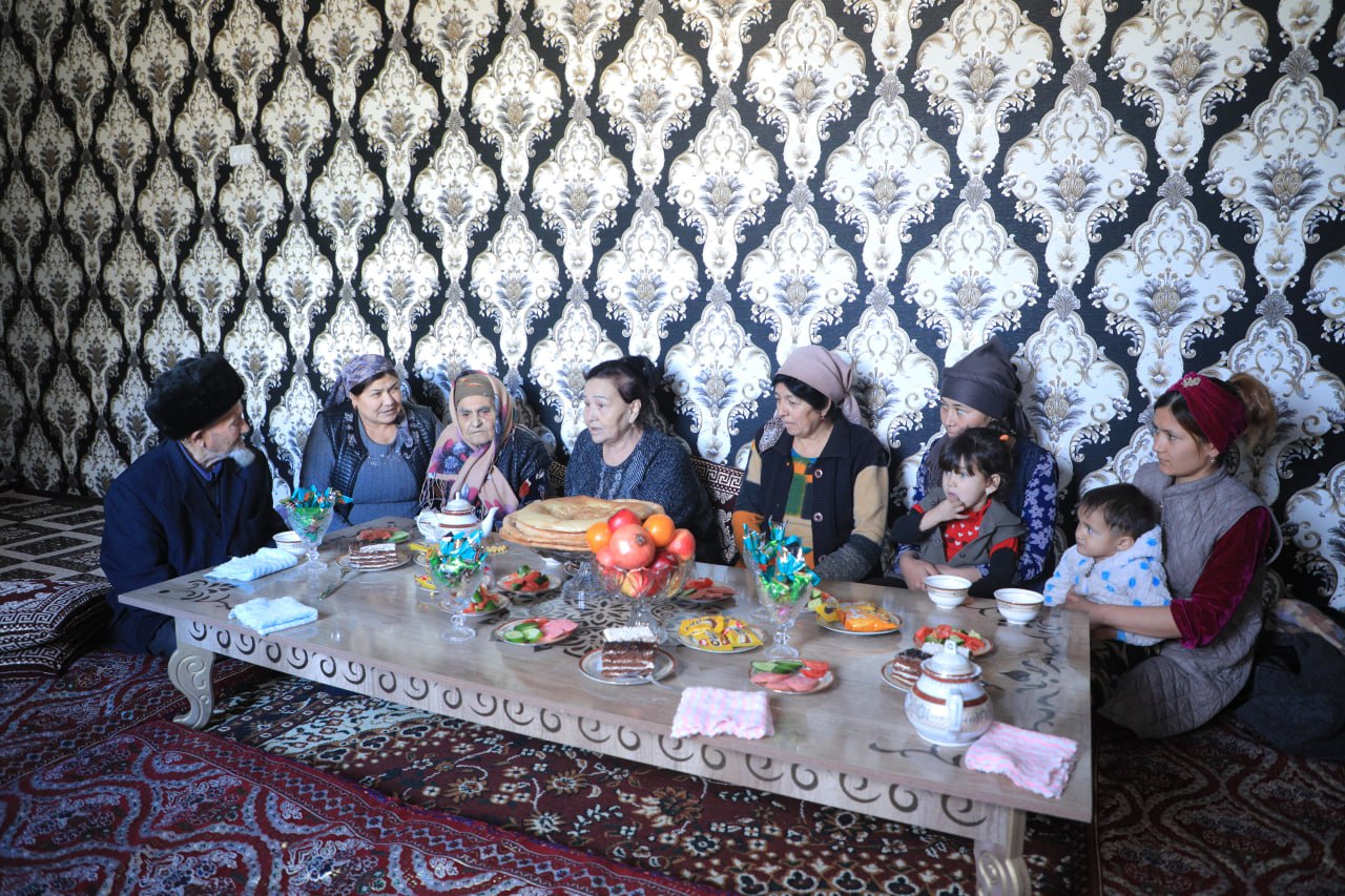 NURONIYLARNING HAYoTIY TAJRIBALARI YoShLAR UChUN IBRAT MAKTA
