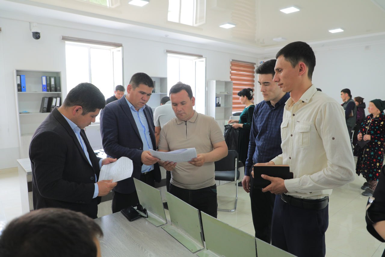 2021-2022 oʻquv yilida Oliy taʼlim muassasasini tamomlagan bitiruvchilarni va ishsiz fuqarolarni ish bilan taʼminlash maqsadida boʻsh ish oʻrinlari yarmarkasi boʻlib oʻtdi