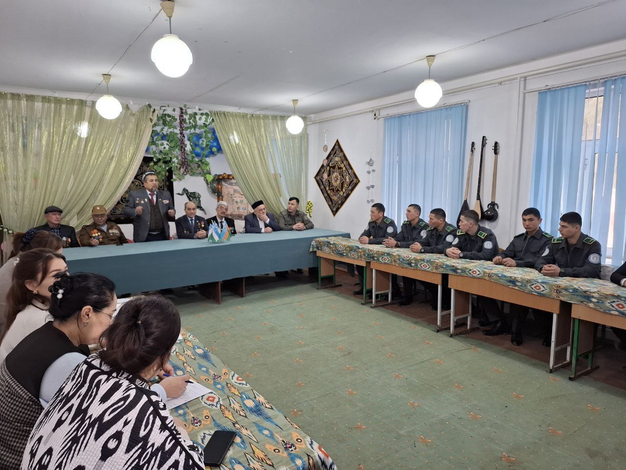83-SONLI MAKTABDA “UCh AVLOD UChRAShUVI” TADBIRI OʻTKAZILDI