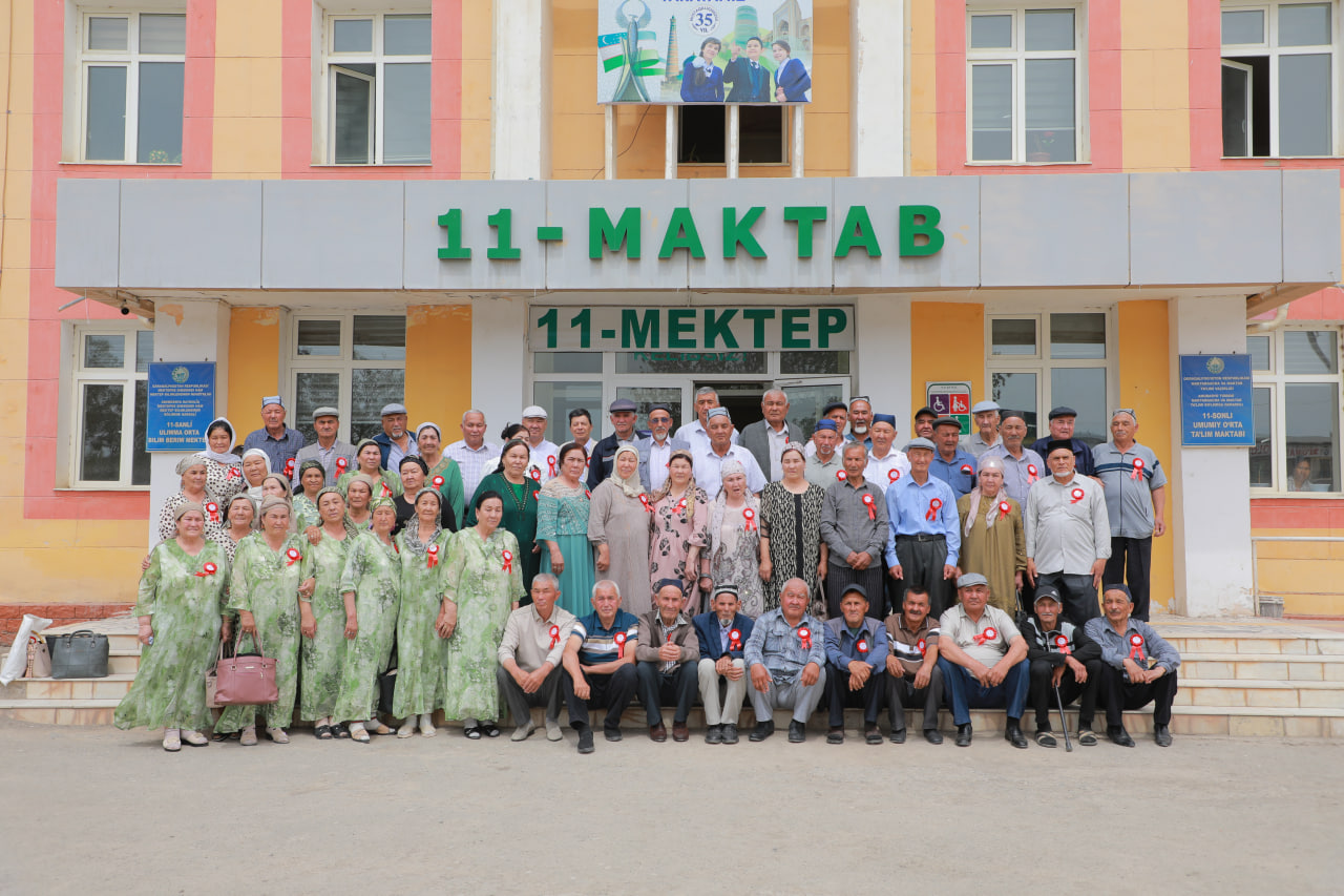 Ярим асрдан кейинги дийдор: 11-сонли мактаб битирувчиларинин