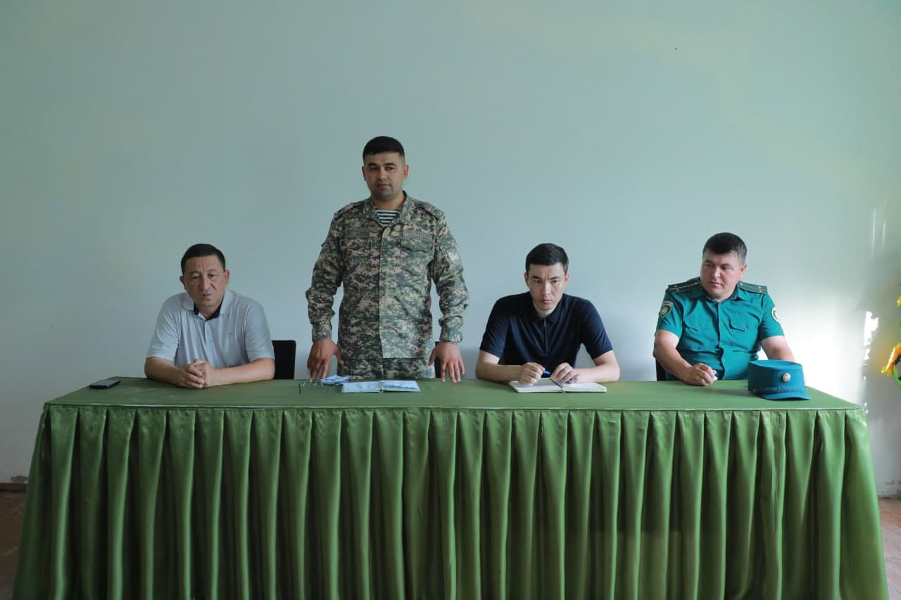 ЧЕГАРА ҲУДУД АҲОЛИСИ БИЛАН УЧРАШУВ ЎТКАЗИЛДИ