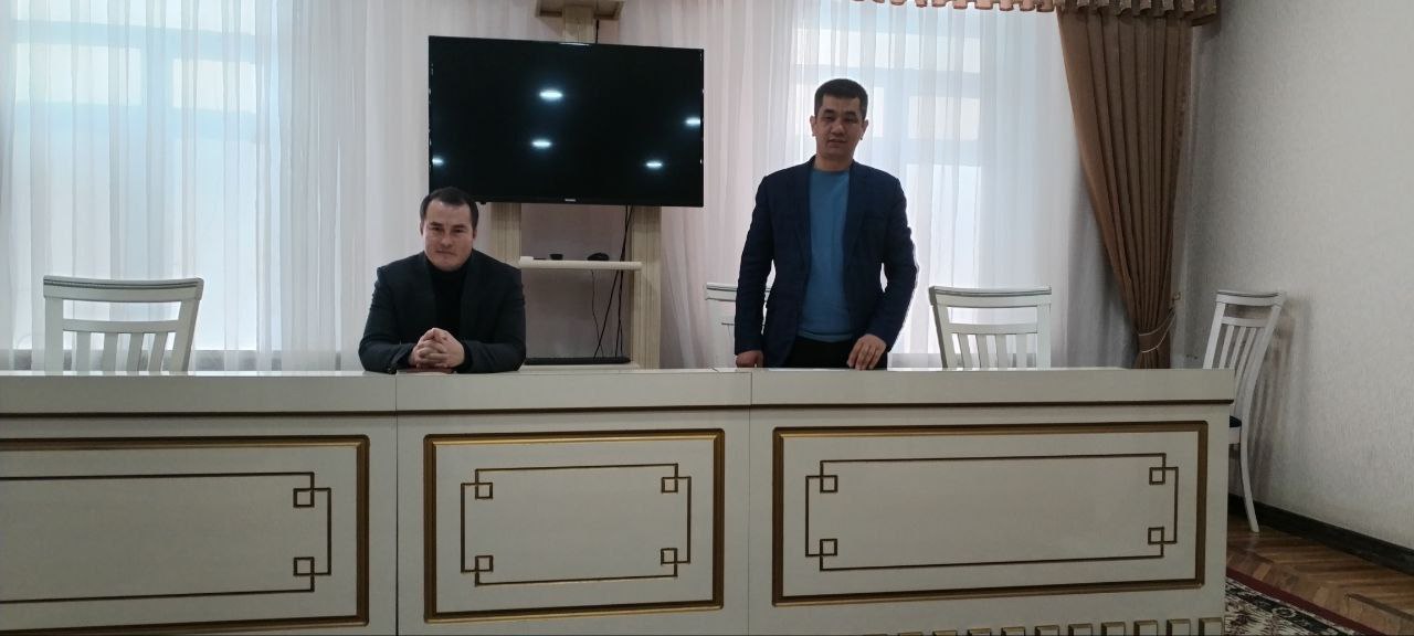 TUMAN HOKIMLIGIDA FUQAROLAR MUROJAATI BILAN IShLASh MASALASI