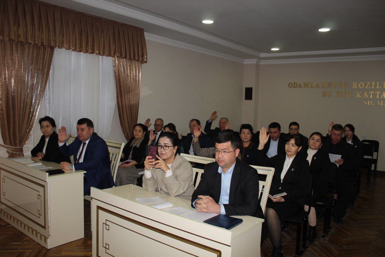 Халқ депутатлари Амударё туман Кенгашининг 4-сессияси тўғрис