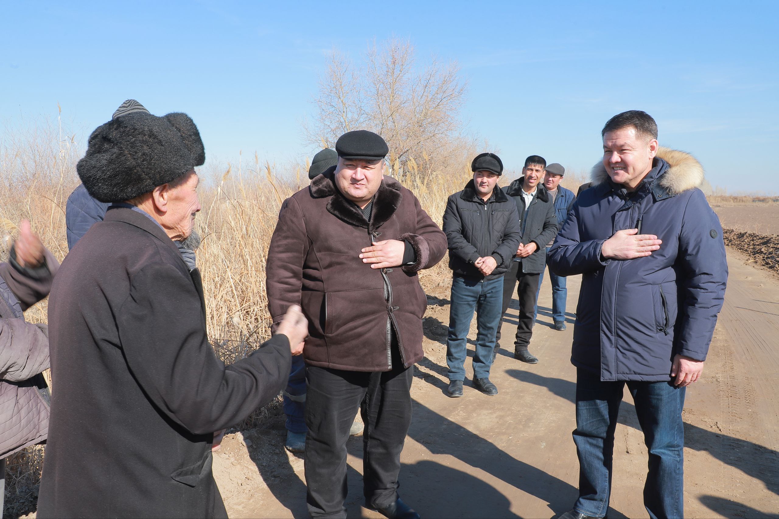 Жўқорғи Кенгес Раиси Амударё туманида маҳаллалардаги муаммол