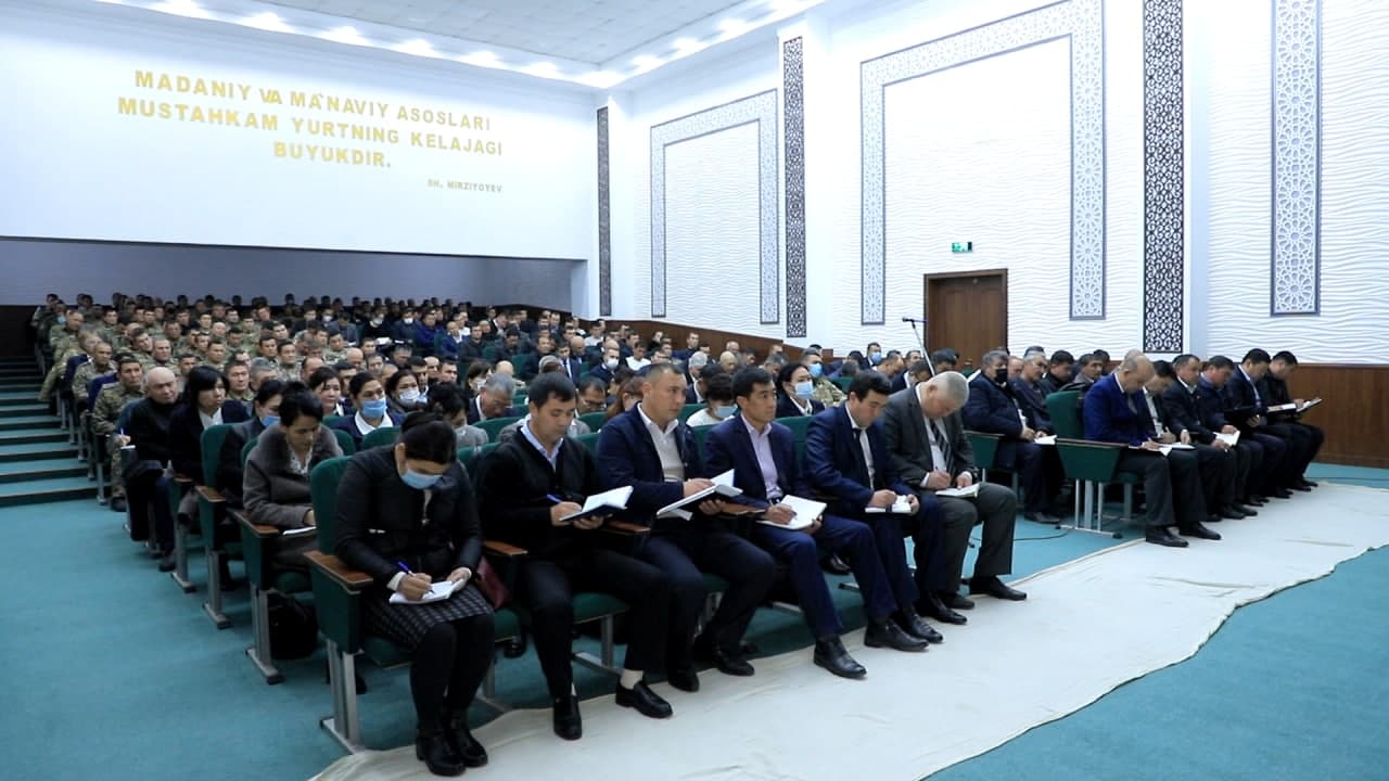 KORRUPTsIYaGA QARShI KURAShISh VA YoShLARNI HARBIY VATANPARV