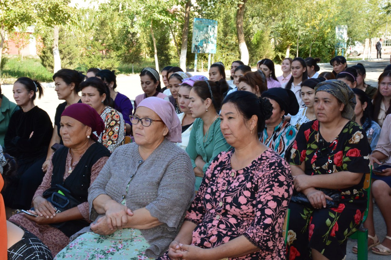SAYYoR SUDDA AJRAShISh ARAFASIDA TURGAN OILA YaRAShTIRILDI