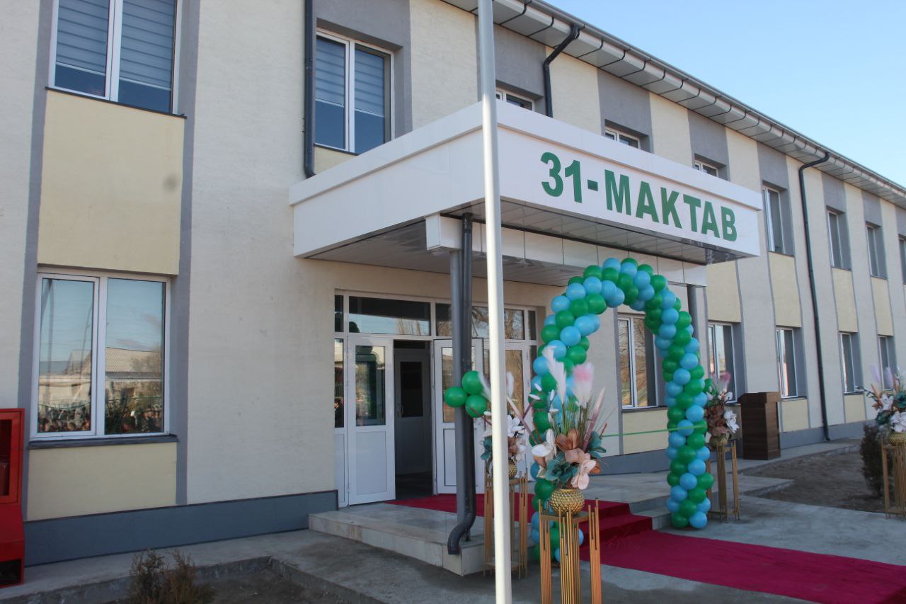 31-SONLI MAKTABNING YaNGI BINOSI FOYDALANIShGA TOPShIRILDI 