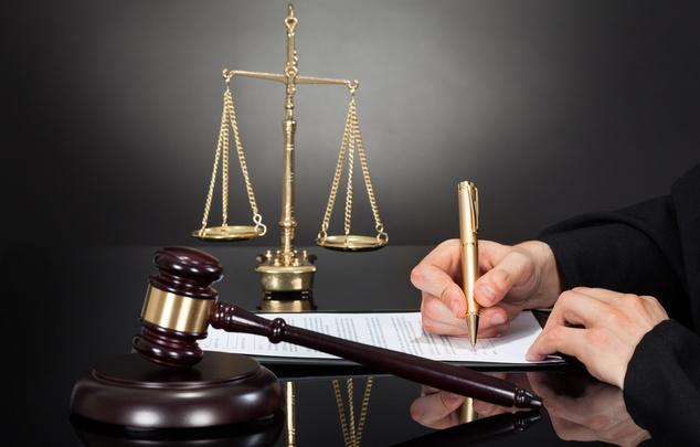 СУД БИНОСИДА СУДЬЯ ВА ЁШЛАР УЧРАШУВИ ТАШКИЛ ЭТИЛДИ