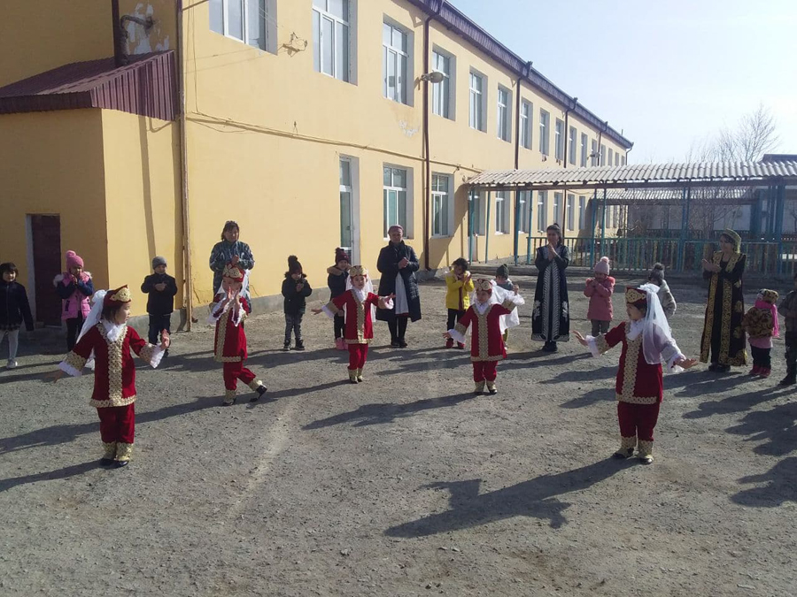 MTT TARBIYaLANUVChILARI A.NAVOIY OBRAZINI GAVDALANTIRDI