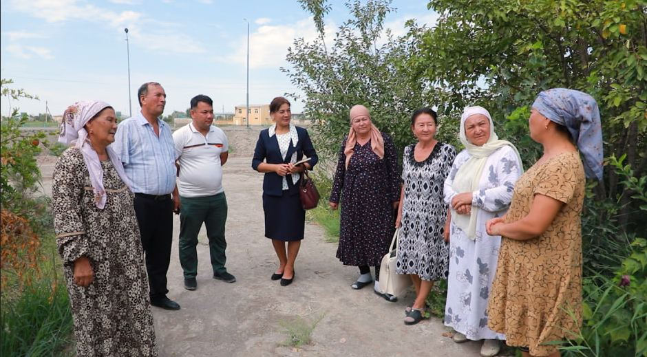 ҲАМИША ОДАМЛАР ОРАСИДА