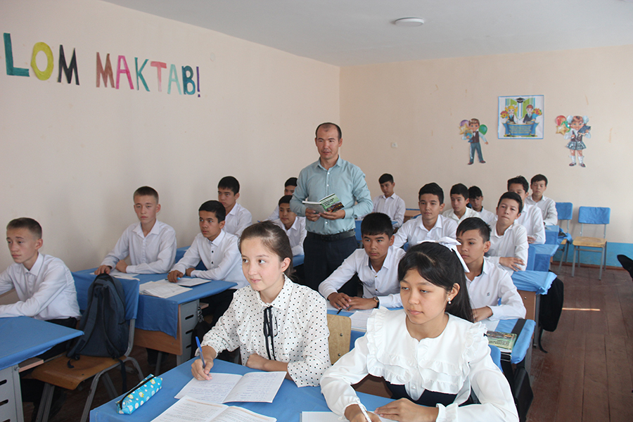 ShARAFLI KASBDAN KAMOL TOPAYoTGAN  YoSh OʻKITUVChI