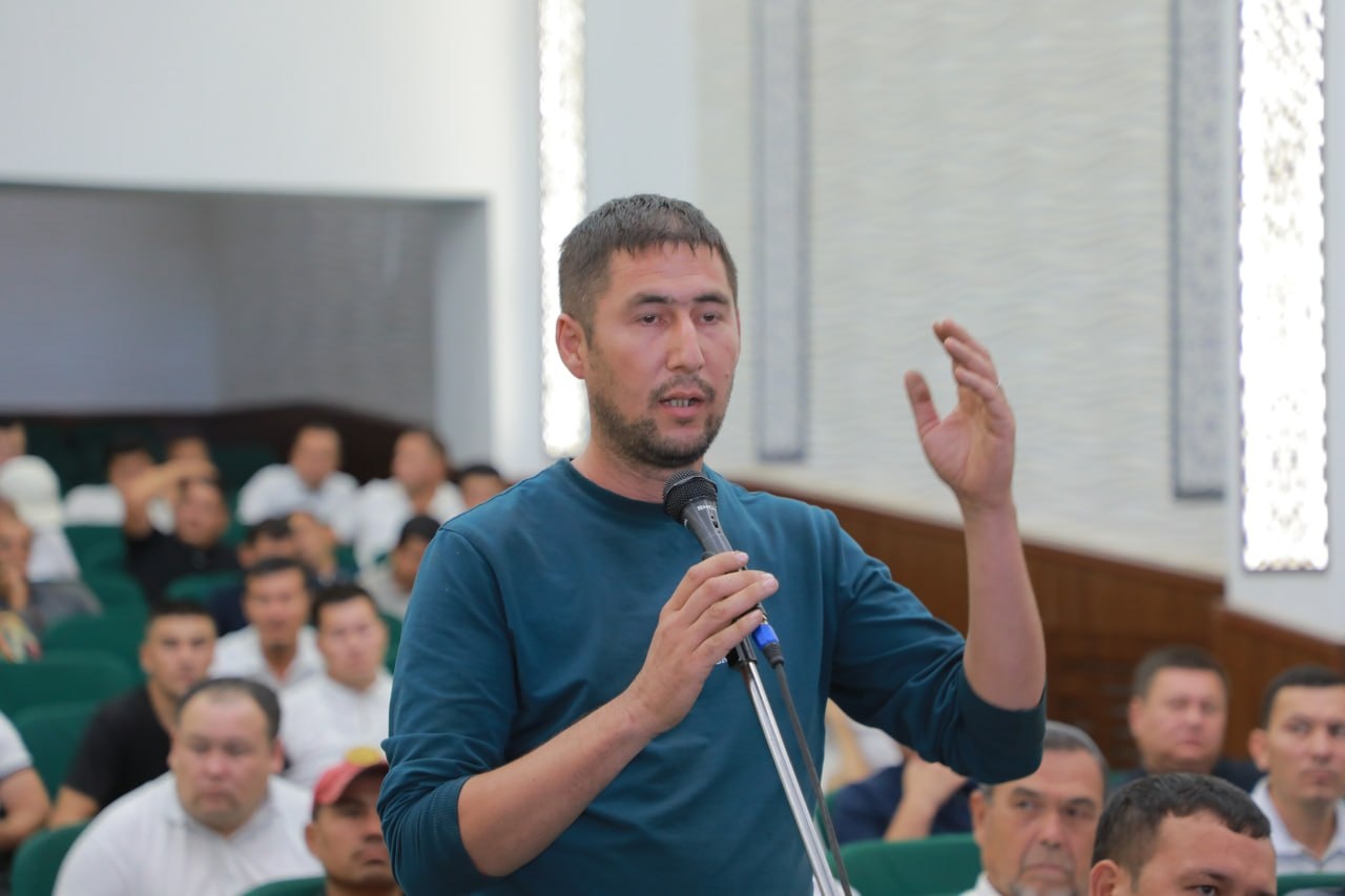 Амударёда тадбиркорлар билан очиқ мулоқот бўлиб ўтди