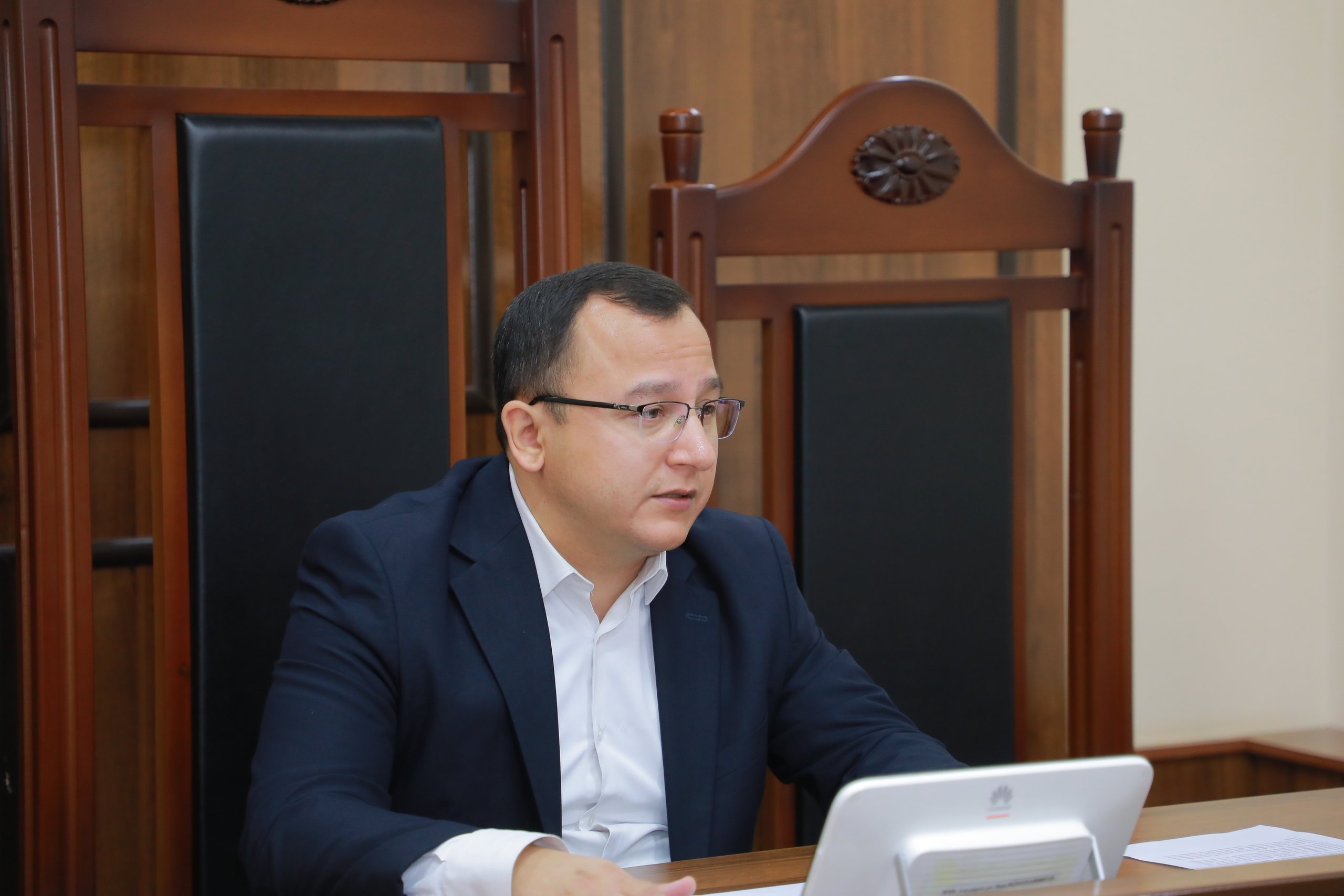 Tadbirkorlar va yoshlarga “Odil sudlov – 2030” strategiyasi haqida maʼlumotlar berildi