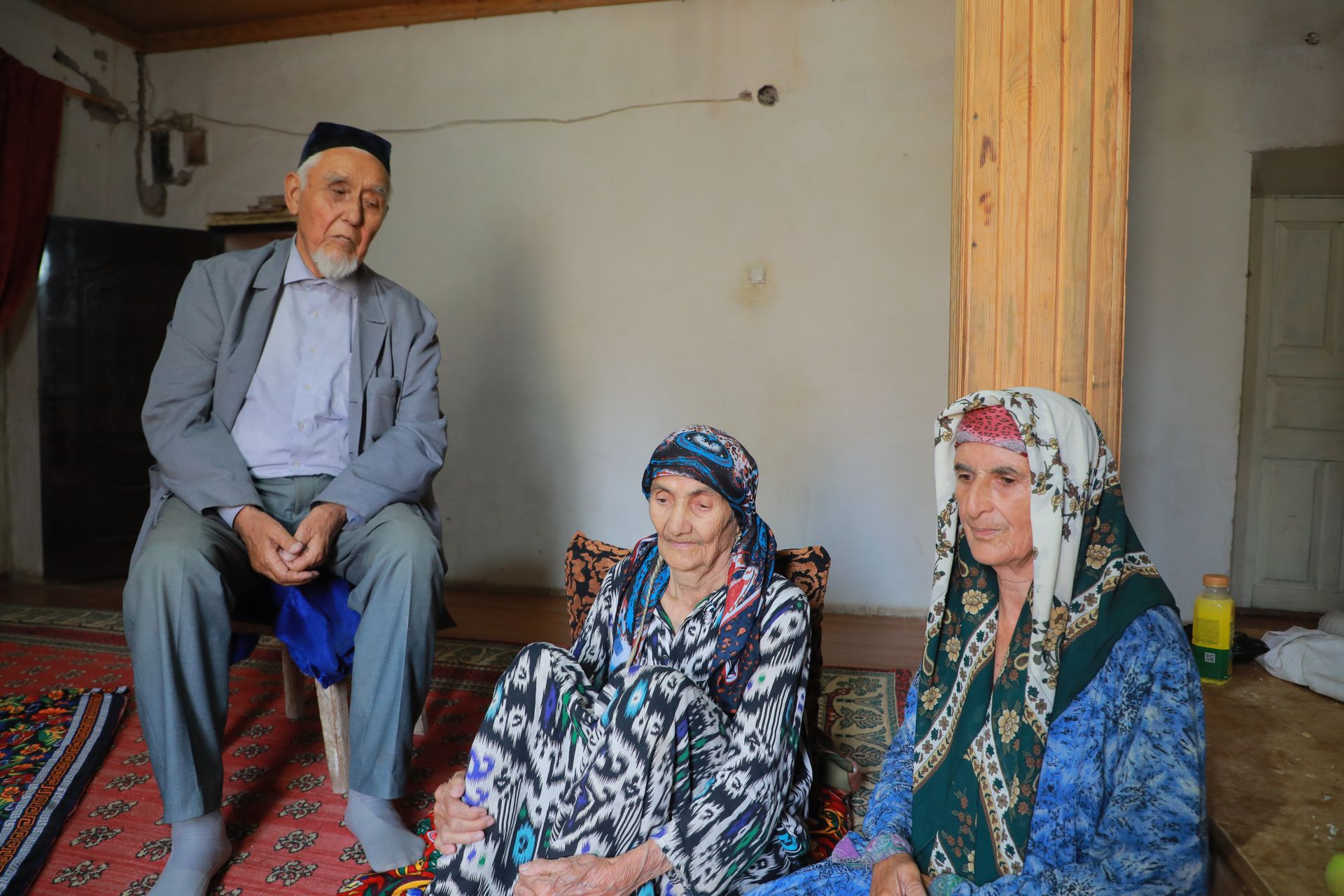 Mustaqillik bayrami arafasida frontorti mehnat faxriylari holidan xabar olindi