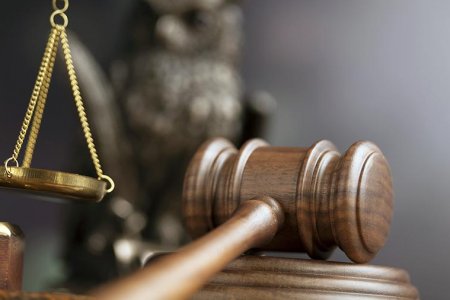 Суд раиси талабаларга очиқ дарс ўтди