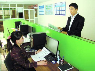 ФУҚАРОЛАР ЭМАС, ҲУЖЖАТЛАР ҲАРАКАТЛАНАДИ
