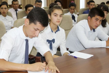 “Yuksak maʼnaviyatli avlod” yoshlar festivali oʻtkazildi