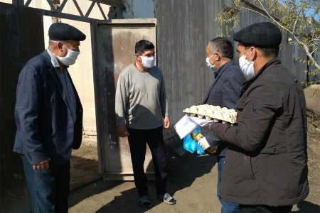 ЭКОЛОГИК ПАPТИЯ ДЕПУТАТЛАPИ ХАЙPИЯ ТАДБИPЛАPИНИ ЎТКАЗИШДИ