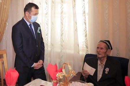 Амударёлик фронт ортида меҳнат қилган юртдошларимизга эсдали