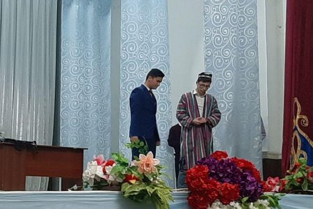 TUMAN MADANIYaT MARKAZIDA QILIChBOY MADANIYaT MARKAZI DRAMA TOʻGARAGI AʼZOLARI SPEKTAKL NAMOYISh ETIShDI