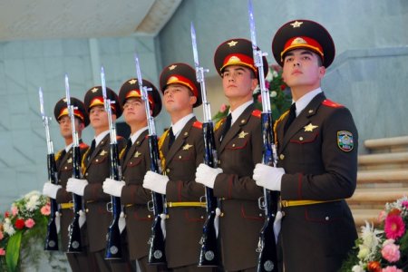 Эл-юртда иззатли ўғлон