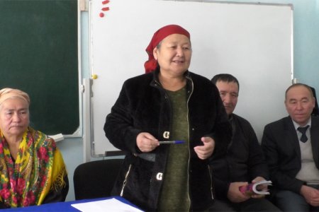 NURONIYLAR BILAN DAVRA SUHBATI OʻTKAZILDI
