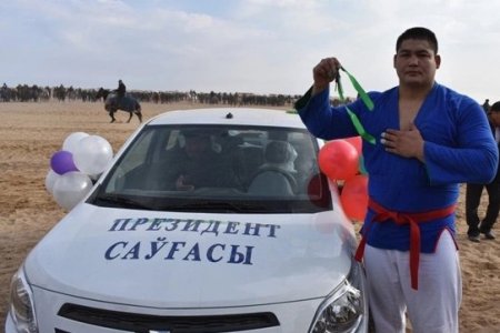 Амударёлик полвон "Ҳосил байрами"да Cobalt ютиб ол